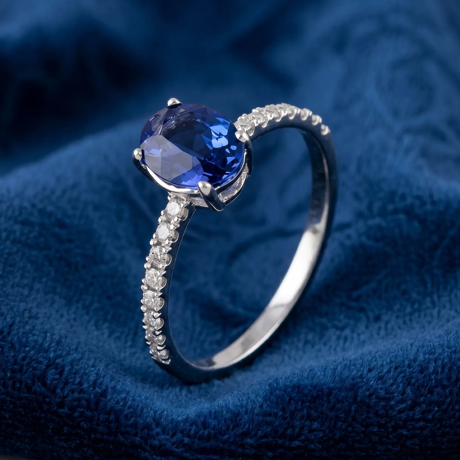 Sapphire Crystal Ring – Premium Silver Finish