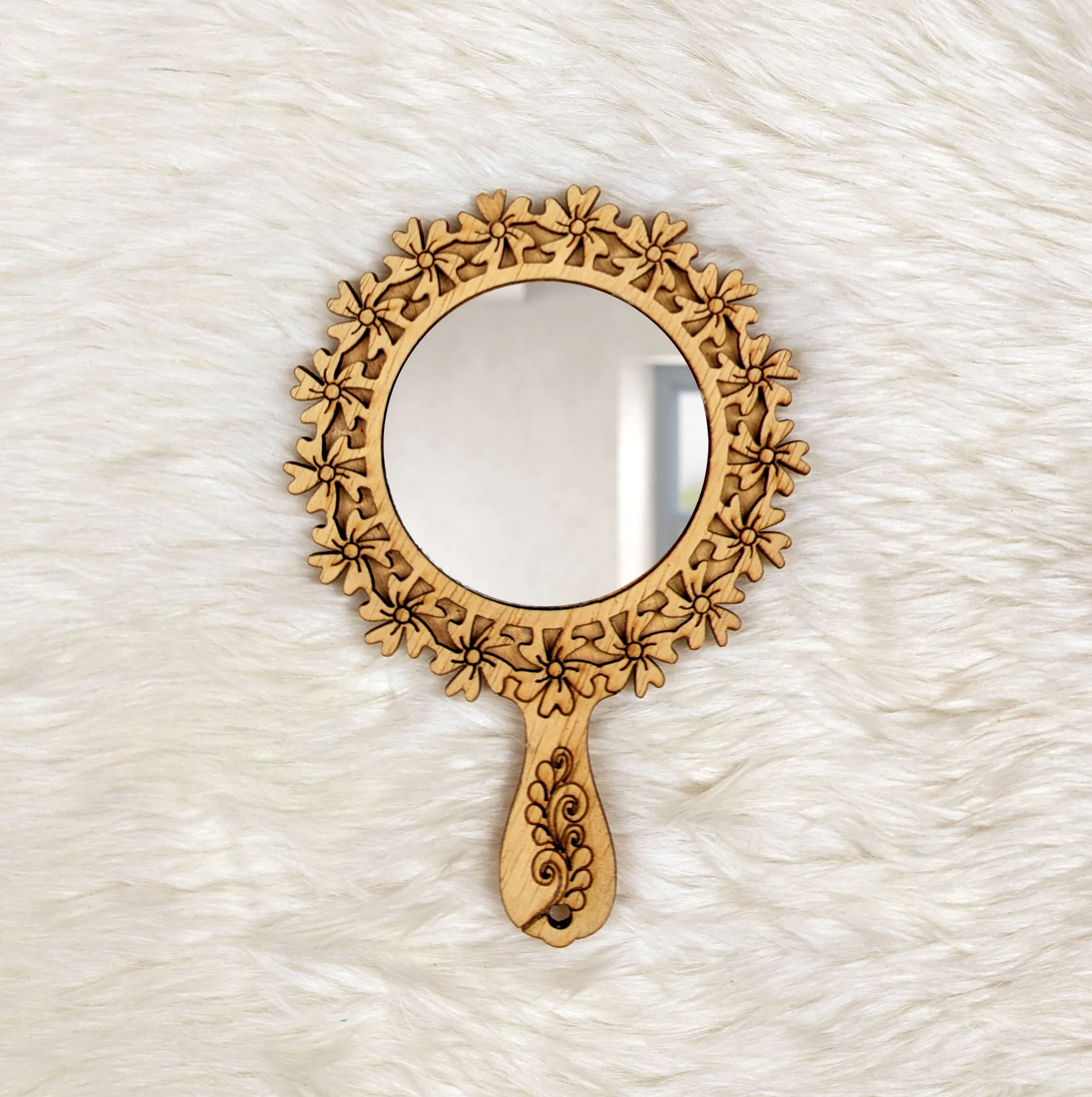 Portable Attractive Design Mini Wooden Mirror